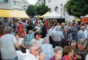 Sehen und gesehen werden und viel Gemütlichkeit beim Herisauer Dorffest. (Bild: PD)