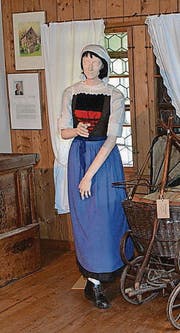 Werktagstracht im Wehntal. Ausgestellt im Heimatmuseum.