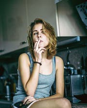Immer mehr Frauen rauchen. Jahrzehnte später kann sich das rächen. (Bild: Alexandra Dudkina/Getty)