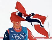 Johannes Hösflot Klaebo holte in Pyeongchang bisher drei Goldmedaillen: im Teamsprint, im Sprint und mit der Staffel. (Bild: Matthias Schrader/AP)