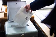 Die Wählerinnen und Wähler haben ihr Verdikt abgegeben - wir berichten über die spannendsten Resultate. (Bild: Keystone)