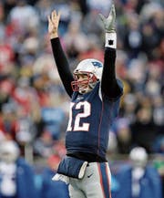Quarterback Tom Brady führte die New England Patriots gegen die Jacksonville Jaguars zum Sieg. (Bild: Charles Krupa/AP)