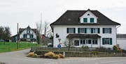 Umzonung: Die ehemalige Käserei steht neu in der Dorfzone. Der Zollhausweg links wird aufgehoben.