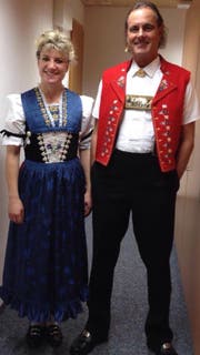 Die Innerrhoder Tracht - einmal in blau. (Bild: pd)