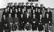 Ein Gruppenfoto des Männerchors 1969 in der Kirche mit dem damaligen Präsidenten Robert Keller (mittlere Reihe, Vierter von links). (Bild: PD)