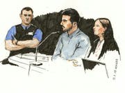 Der vierfache Mörder von Rupperswil AG (Bildmitte) wird verwahrt. Das Bezirksgericht Lenzburg verhängte eine lebenslängliche Freiheitsstrafe und ordnete eine ordentliche Verwahrung an. (Bild: KEYSTONE/SIBYLLE HEUSSER)