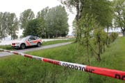 Der Fundort der toten Frau wurde weiträumig abgesperrt. (Bild: Maya Mussilier)