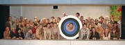 Hat der aus rund 50 regionalen Sängerinnen und Sängern bestehende Chor der Schloss-Festspiele ausgedient? (Bild: Archiv)