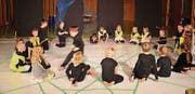 Die Kesswiler Kinder haben ein Theaterstück zum Thema Netz einstudiert. (Bild: pd)