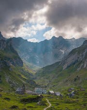 Die Meglisalp ist eines von über 20 Gasthäusern im Wandergebiet Alpstein. (Bild: pd)