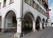 Im Rathaus Lichtensteig ist auch diese Woche die Kunst zu Gast. (Bild: Urs M. Hemm)