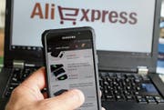 Aliexpress bietet viel an – auch viele in der Schweiz verbotene Waren. (Bild: Michal Fludra/Getty (14. Juli 2017))