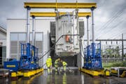 Das SAK-Unterwerk II in Gossau: Der Kantonsrat ist dagegen, dass die SAK die Rücklieferpreise für Solarstrom von 15 Rappen auf 4,73 Rappen pro Kilowattstunde senken wollen. (Bild: Urs Bucher/Archiv)