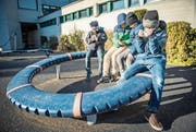 Für viele Thurgauer Primarschulkinder gehören Handys zum Alltag. (Bild: Reto Martin)
