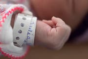 baby und so (Bild: GAETAN BALLY (KEYSTONE))