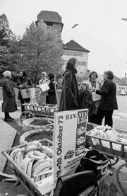 Oktober 1973 – der erste Auftritt der «Bananenfrauen» in Frauenfeld. (Bild: STR (KEYSTONE))