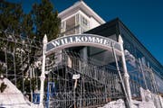 Strengste Sicherheitsmassnahmen: Das Hotel Steigenberger Grandhotel Belvédère in Davos. (Bild: CHRISTIAN BEUTLER (KEYSTONE))
