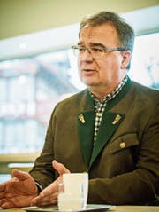 Walter Schmid, Vizepräsident von Jagd Thurgau, spricht über den fehlbaren Jagdschützen von Affeltrangen. (Bild: Reto Martin)