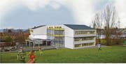 Der südliche Anbau rückt das Schulhaus näher an den Hang, aber der Lichthof und der Pausenplatz bleiben. (Bild: pd/Büchel Neubig Architekten, Weinfelden)