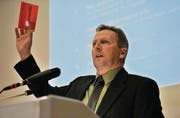 VTL-Präsident Markus Hausammann erläuterte das Abstimmungsverfahren. (Bild: Reto Martin)