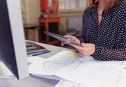 Ein Abzug für ein Arbeitszimmer wird nur gewährt, wenn die Erledigung der haupt- oder nebenberuflichen Arbeit zu Hause notwendig ist. (Bild: fotolia)