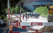Der Schulweg eignet sich ideal, um das richtige Verhalten im Strassenverkehr zu lernen. (Bild: Michel Canonica (Wittenbach, 17. Mai 2017))
