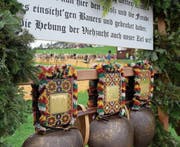 Senntumschellen und Kühe. Wie hier in Waldstatt gehören diese zu den Viehschauen. (Bild: bei)