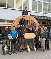In 350 Stunden haben die Lernenden der Appenzeller Holzfachschule ihr Wasserrad gebaut. (Bild: PD)