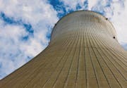 Der Kühlturm des AKW Leibstadt. (Bild: ky)