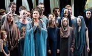 Anna Netrebko gestaltet eine Aida, die zu packen vermag. (Bild: Salzburger Festspiele/Monika Rittershaus)