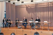 Am Podium: Mike Thoma, Florinda Sabatino und Markus Gehret. Verena Blatter konnte krankheitshalber nicht teilnehmen. (Bild: Roman Scherrer)