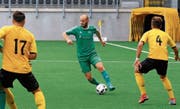 Raphael Rohrer (am Ball) tritt die Nachfolge von Francesco Clemente an. (Bild: Robert Kucera)