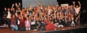 Fröhliche Stimmung bei den elf Projektgruppen, die sich für den Final qualifiziert und ihre Präsentationen hinter sich hatten. (Bild: Iris Ott, aha)