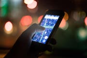 Die Frau forderte zwei Privatdetektive mehrmals via Mobiltelefon auf, ihren Mann gegen Bezahlung zu töten. (Bild: Getty)