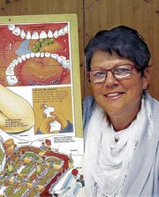 Sylvia Müller bot Generationen von Schülern Anleitungen zur richtigen Zahnpflege. (Bild: Ernst Hunkeler)