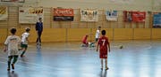 Die Junioren aus der Region bolzten mit viel Einsatz durch die Halle. (Bild: Daniel Schmidt)