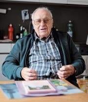 Heinz Weber schreibt seit Jahren Mundartgedichte. An der Ausstellung «Grabser Herzblut» werden einige vorgestellt. (Bild: Heini Schwendener)