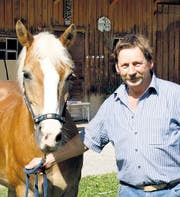 Hans Barmettler mit seinem Haflingerwallach Stany. (Bild: vs.)