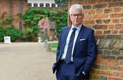 Seit Mitte der 1970er-Jahre hat Ken Follett über 30 Bücher veröffentlicht. «Die Säulen der Erde» wurden 26 Millionen Mal verkauft. (Bild: Olivier Favre (Hatfield House, Mai 2017))