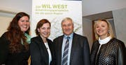 Sie geben der Regio Wil ein Gesicht: (von links): Sarah Hug Leuthold, Projektleiterin, Manuela Schöb, Assistentin der Geschäftsstelle und Geschäftsführerin Thurkultur, Vereinspräsident Guido Grütter und Anne Rombach-Jung, Geschäftsstellenleiterin. (Bilder: Hans Suter)