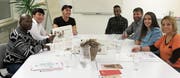 Die Werdenberger Mediengruppe des Projektes #refujournalists besteht unter anderem aus Menschen aus Sri Lanka, Afghanistan, Somalia und dem Jemen. (Bild: Jakob Gähwiler)