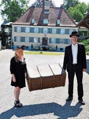 Michaela Bauer und Frédéric Bolli üben ihre Rollen ein. (Bild: Viola Stäheli)