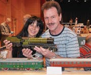 Elisabeth und Kurt Ruch aus Greifensee veräussern ein Liebhaberstück aus der eigenen Sammlung, um Neues zu erwerben.