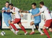 Calcio Kreuzlingen (blau) und der FC Amriswil beim Meisterschaftsspiel in der Hinrunde auf dem Sportplatz Döbeli in Kreuzlingen. (Bild: Mario Gaccioli)