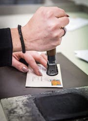 Bald ausgestempelt: Im Thurgau droht weiteren zehn Poststellen die Schliessung. (Bild: Reto Martin)