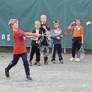 Beim Schnupperkurs des Tennisclubs Seidenbaum wurden verschiedene Tennis-Spiele ausprobiert.