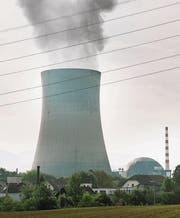 Müsste gemäss der Initiative 2024 vom Netz: Das AKW Gösgen. (Bild: Christian Beutler/KEY (Niedergösgen, 14. Oktober 2016))