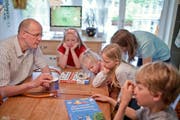 Nicht jeder kann ein Albert Einstein werden. Auch weiterhin wird es Kinder mit ungleichen Fähigkeiten geben, die sich zu unterschiedlichen Zeiten unterschiedlich entwickeln. (Bild: GAETAN BALLY (KEYSTONE))