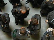 In vielen Offiziersgesellschaften sei Kritik an der Armeespitze nicht erwünscht, sagen ehemalige Militärangehörige. (Bild: URS FLUEELER (KEYSTONE))