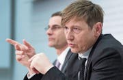 Die Entwicklung im Gesundheitswesen bereitet Preisüberwacher Stefan Meierhans Sorgen. (Bild: Lukas Lehmann/Keystone (Bern, 23. Februar 2018))
